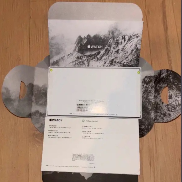 Apple Watch Ultra 2 NEW IN THE BOX - Picture 4 of 4